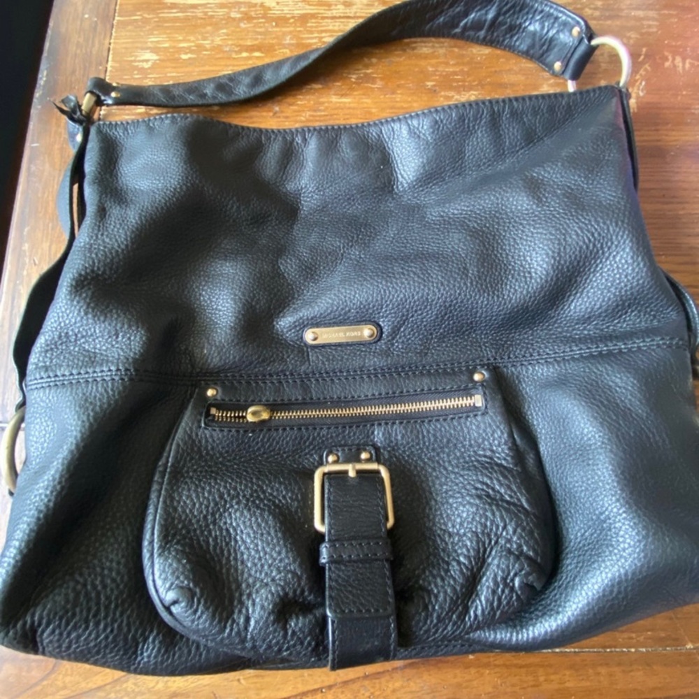 Michael Kors Pebbled Black Leather shoulder Bag Purse